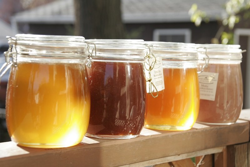 Какой мед свежий: жидкий или густой