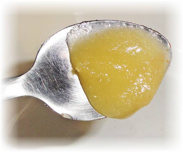 О быстром засахаривании натурального меда: через какое время засахаривается мед