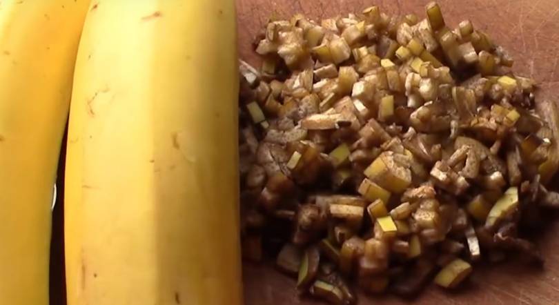 Способы применения банановой кожуры: как удобрение для огорода