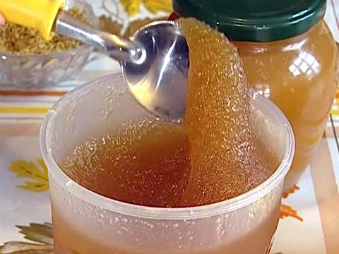 Какой мед долго или совсем не засахаривается и почему