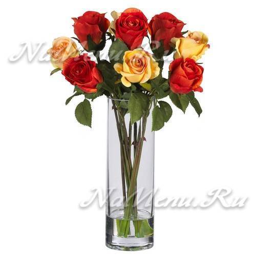 Как сохранить розы в вазе как можно дольше: что нужно добавить в воду
