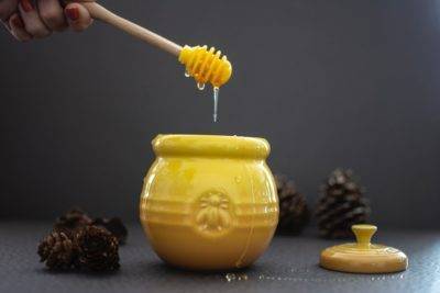 Как проверить мед на натуральность? как определить натуральный мед?
